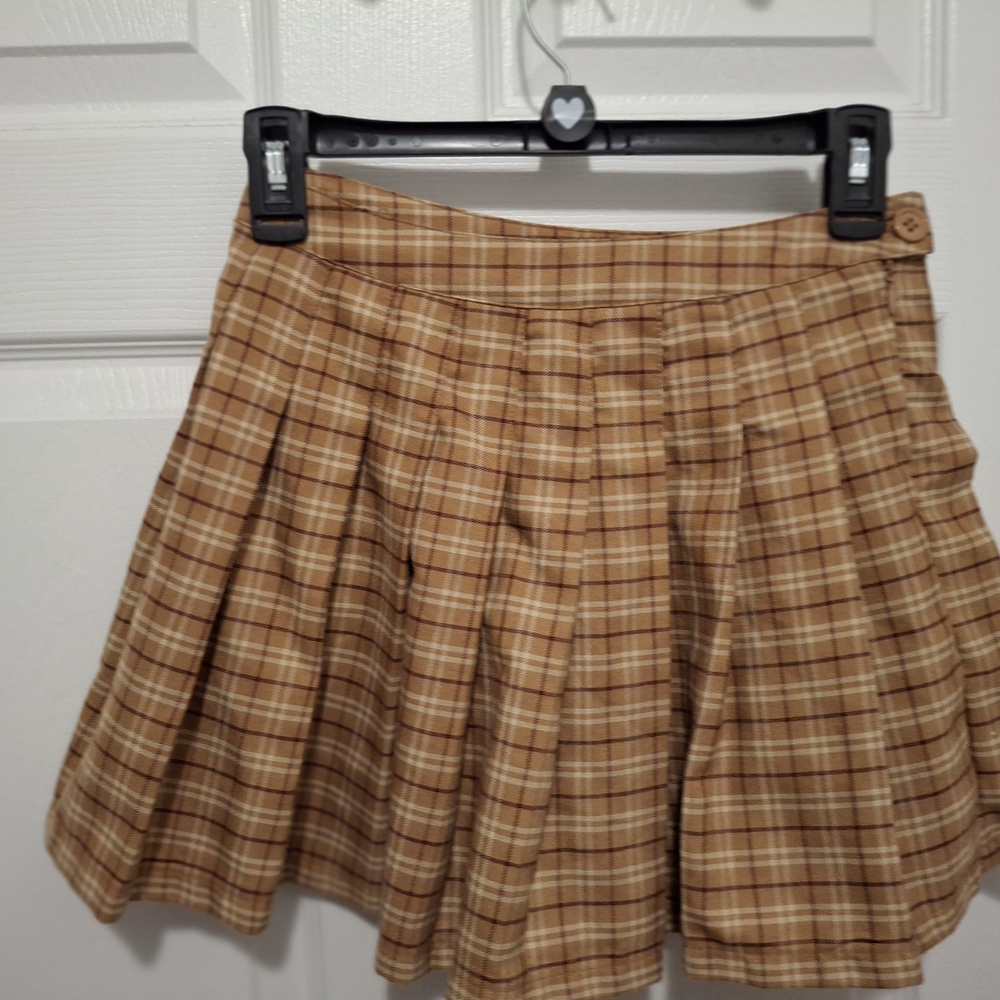 3/$15 Forever 21 Small Tan Brown Plaid Pleated Button Accent Skater Mini Skirt